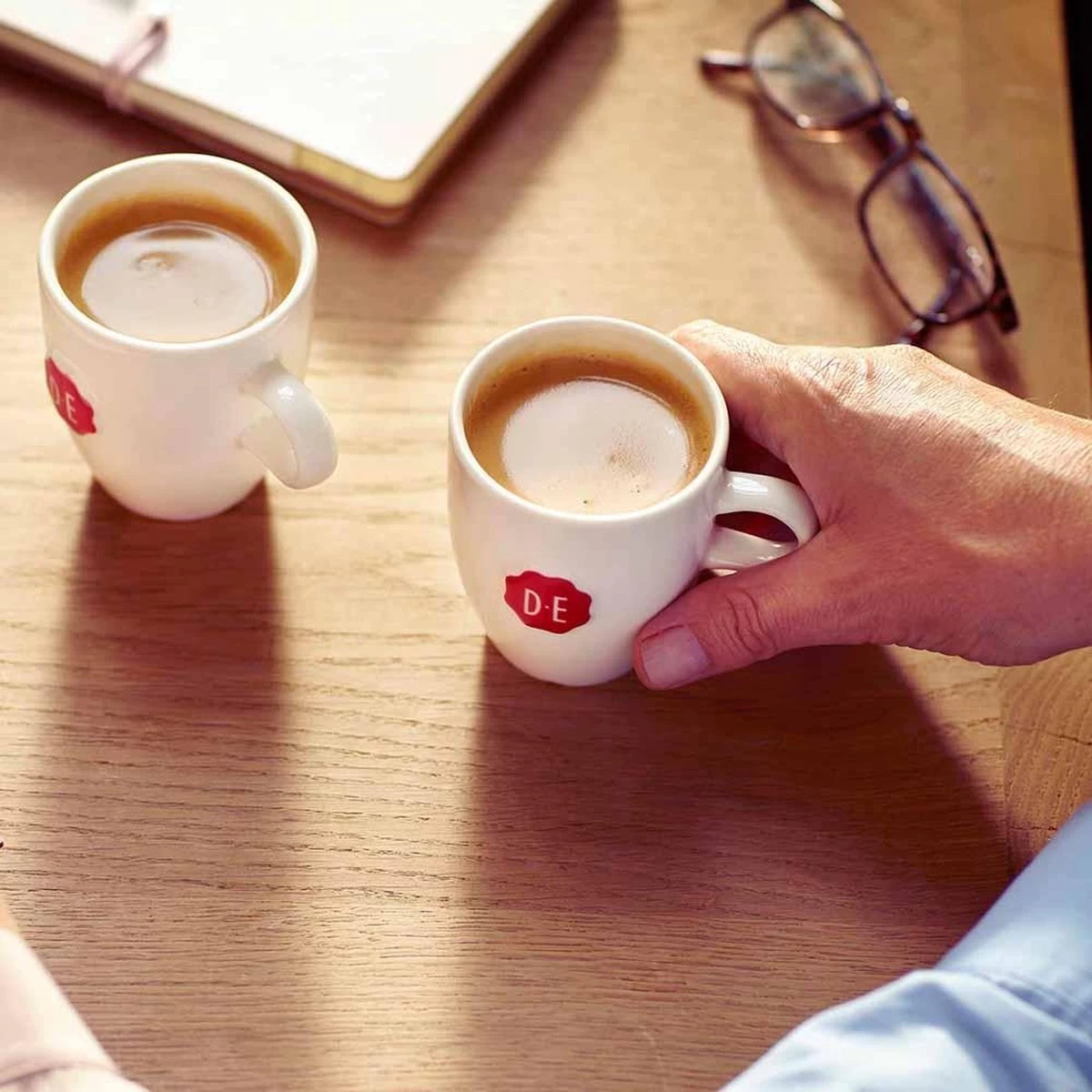 Douwe Egberts Aroma Rood Sticks Oploskoffie - 6 X 25 Zakjes - Afbeelding 4